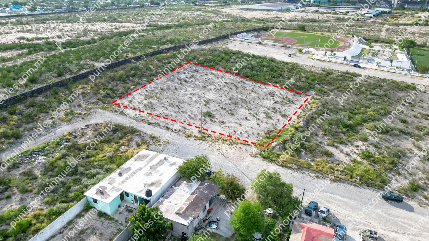 Terreno 2,500m2 Col Calderon 15 Venta Terreno Col Calderón 2,500m2 con Servicios, cerca de Unidad Deportiva Col Calderón
