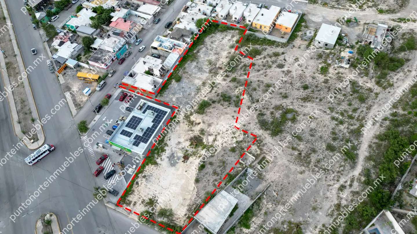 Terreno 2,625m2 Ampl Las Flores 01 Venta de Terreno 2,625m2 sobre Av Revolución, al lado de Aurrera Express Las Flores