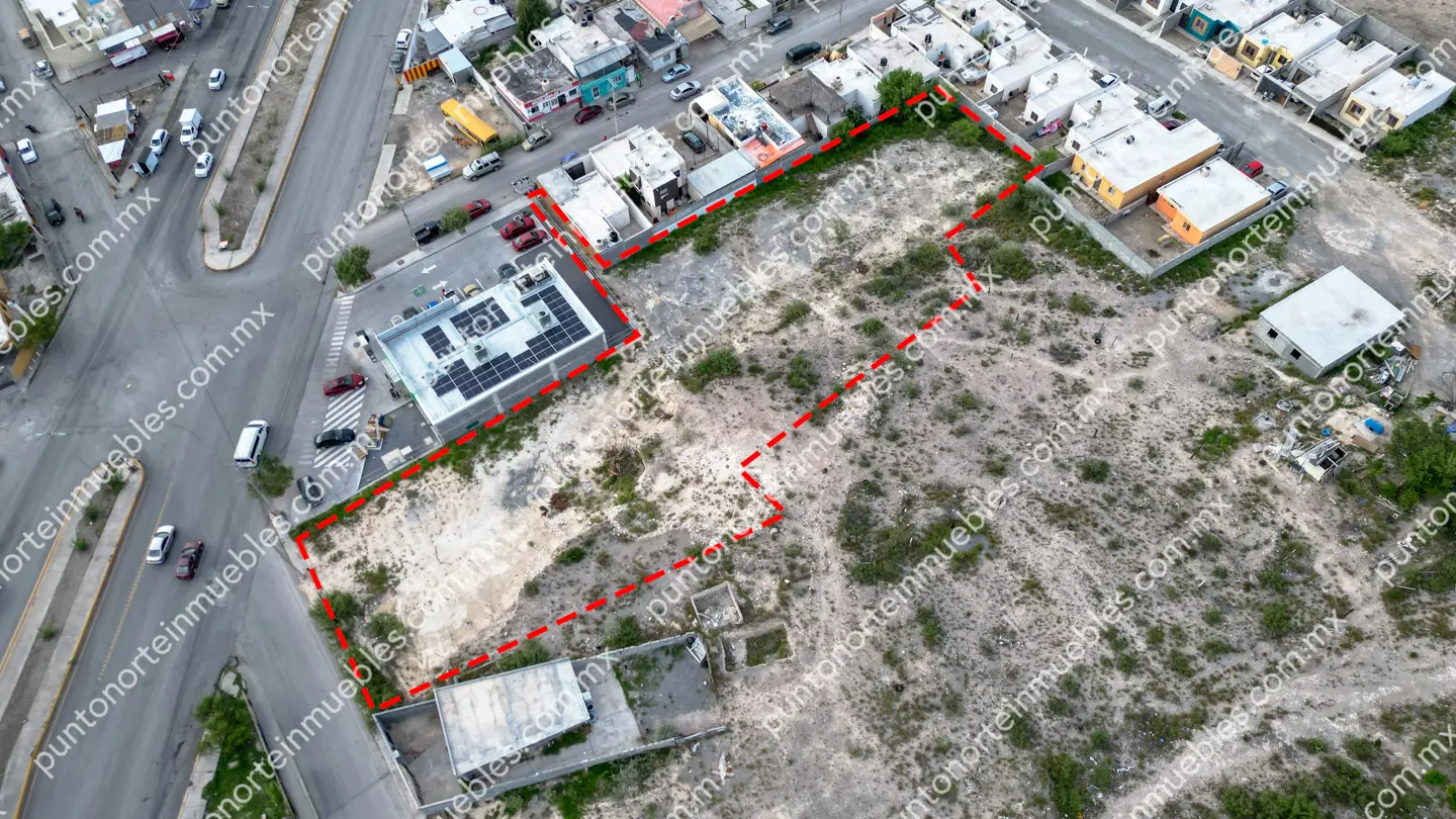Terreno 2,625m2 Ampl Las Flores 03 Venta de Terreno 2,625m2 sobre Av Revolución, al lado de Aurrera Express Las Flores