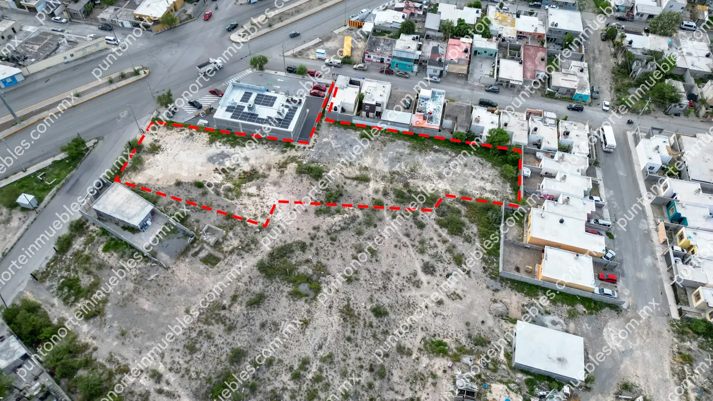 Terreno 2,625m2 Ampl Las Flores 05 Venta de Terreno 2,625m2 sobre Av Revolución, al lado de Aurrera Express Las Flores