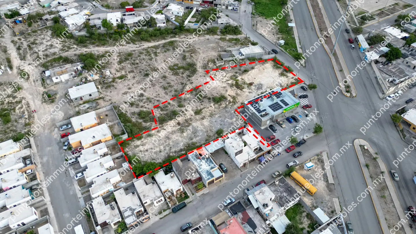 Terreno 2,625m2 Ampl Las Flores 10 Venta de Terreno 2,625m2 sobre Av Revolución, al lado de Aurrera Express Las Flores