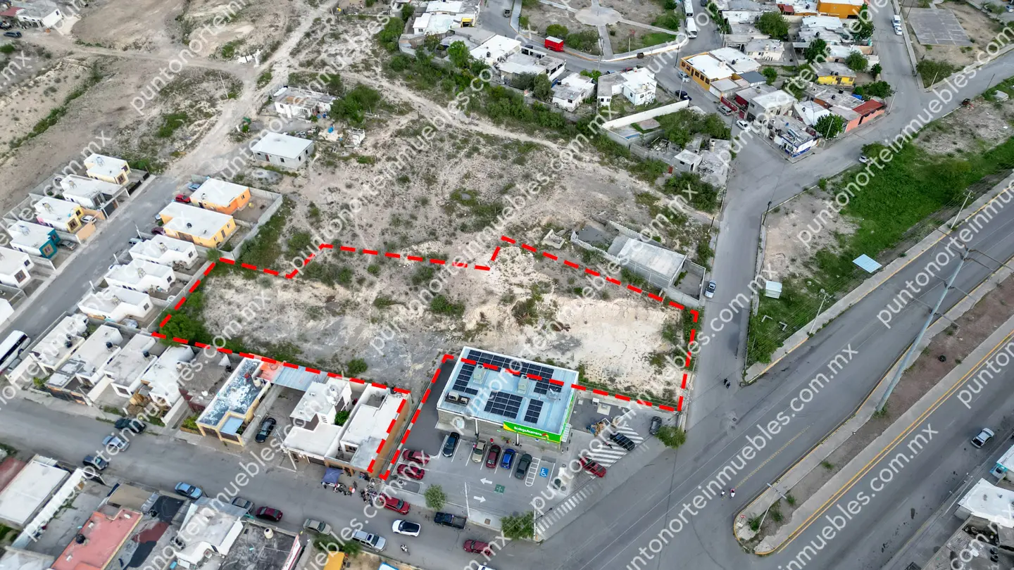 Terreno 2,625m2 Ampl Las Flores 15 Venta de Terreno 2,625m2 sobre Av Revolución, al lado de Aurrera Express Las Flores