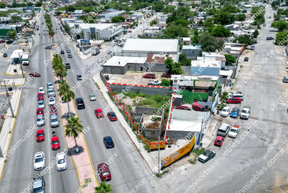 Venta Terreno Comercial de 400m2 con 36m de frente, sobre Blvd Ejercito Nacional frente Soriana Frontera y Telcel