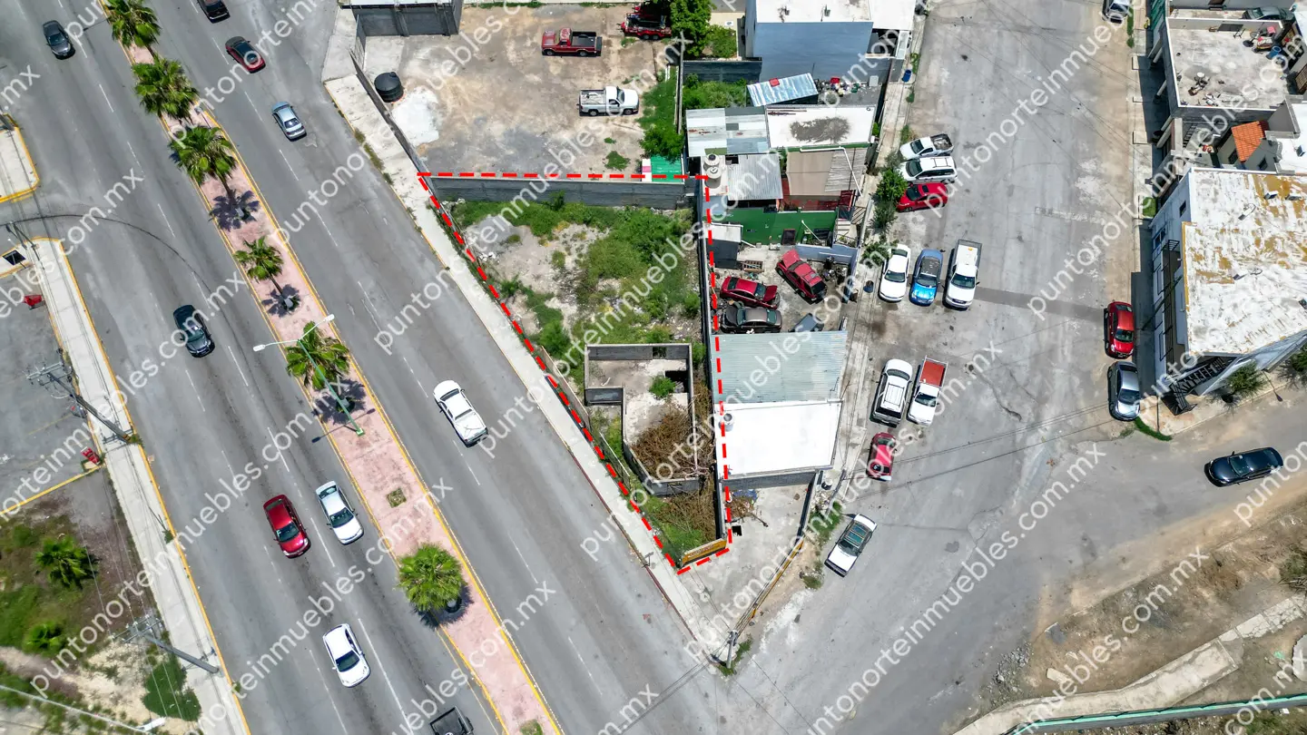 Venta Terreno Comercial de 400m2 con 36m de frente, sobre Blvd Ejercito Nacional frente Soriana Frontera y Telcel