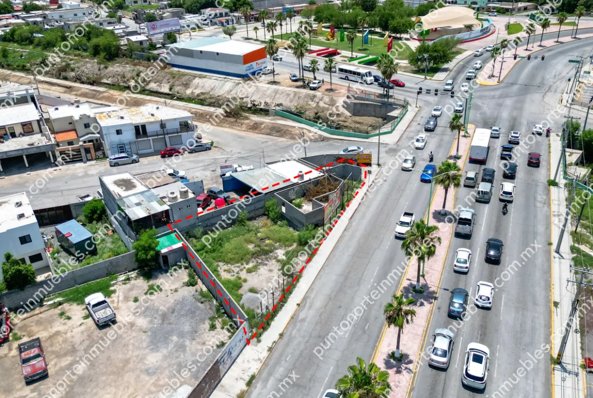 Venta Terreno Comercial de 400m2 con 36m de frente, sobre Blvd Ejercito Nacional frente Soriana Frontera y Telcel