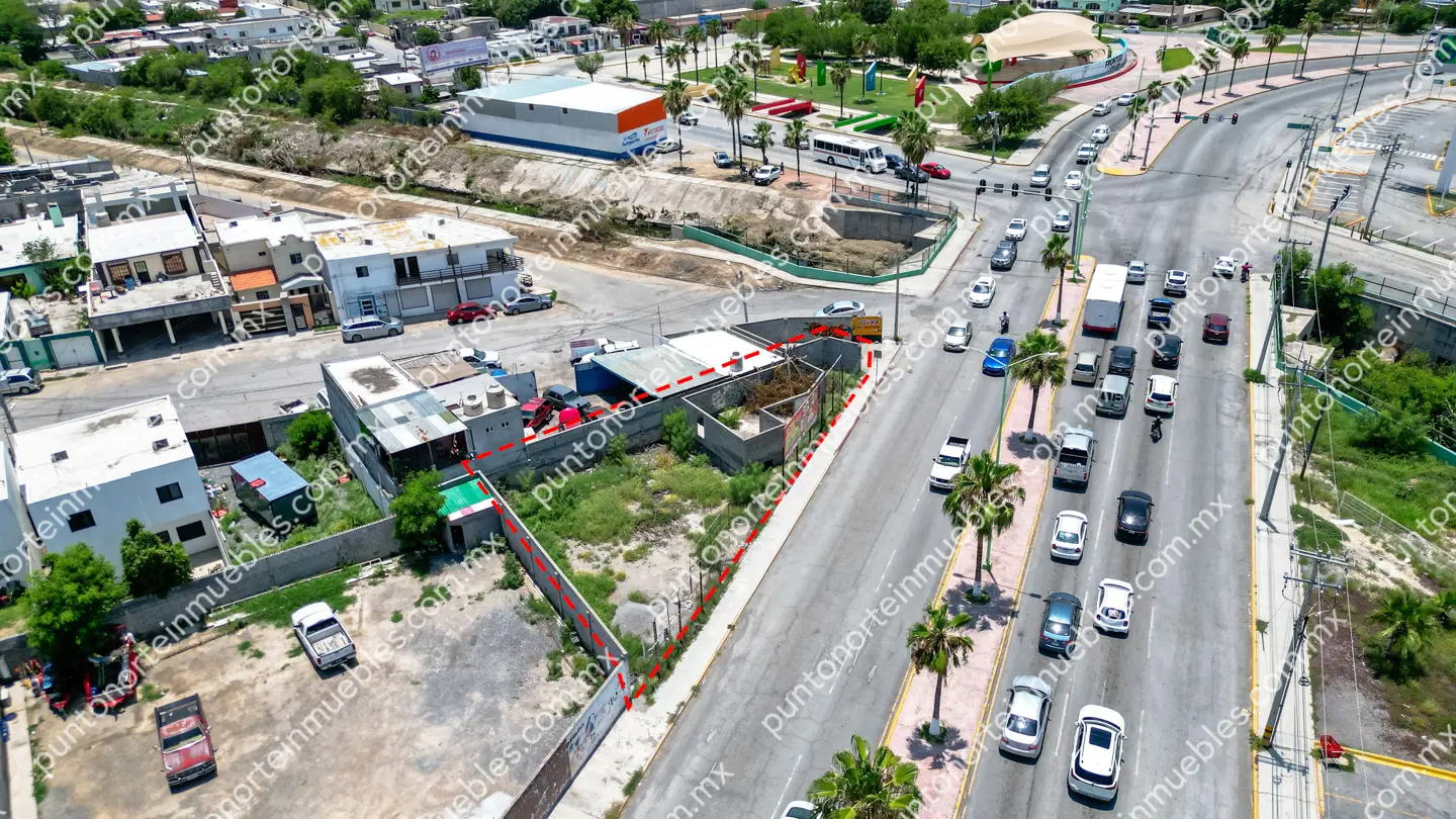 Venta Terreno Comercial de 400m2 con 36m de frente, sobre Blvd Ejercito Nacional frente Soriana Frontera y Telcel