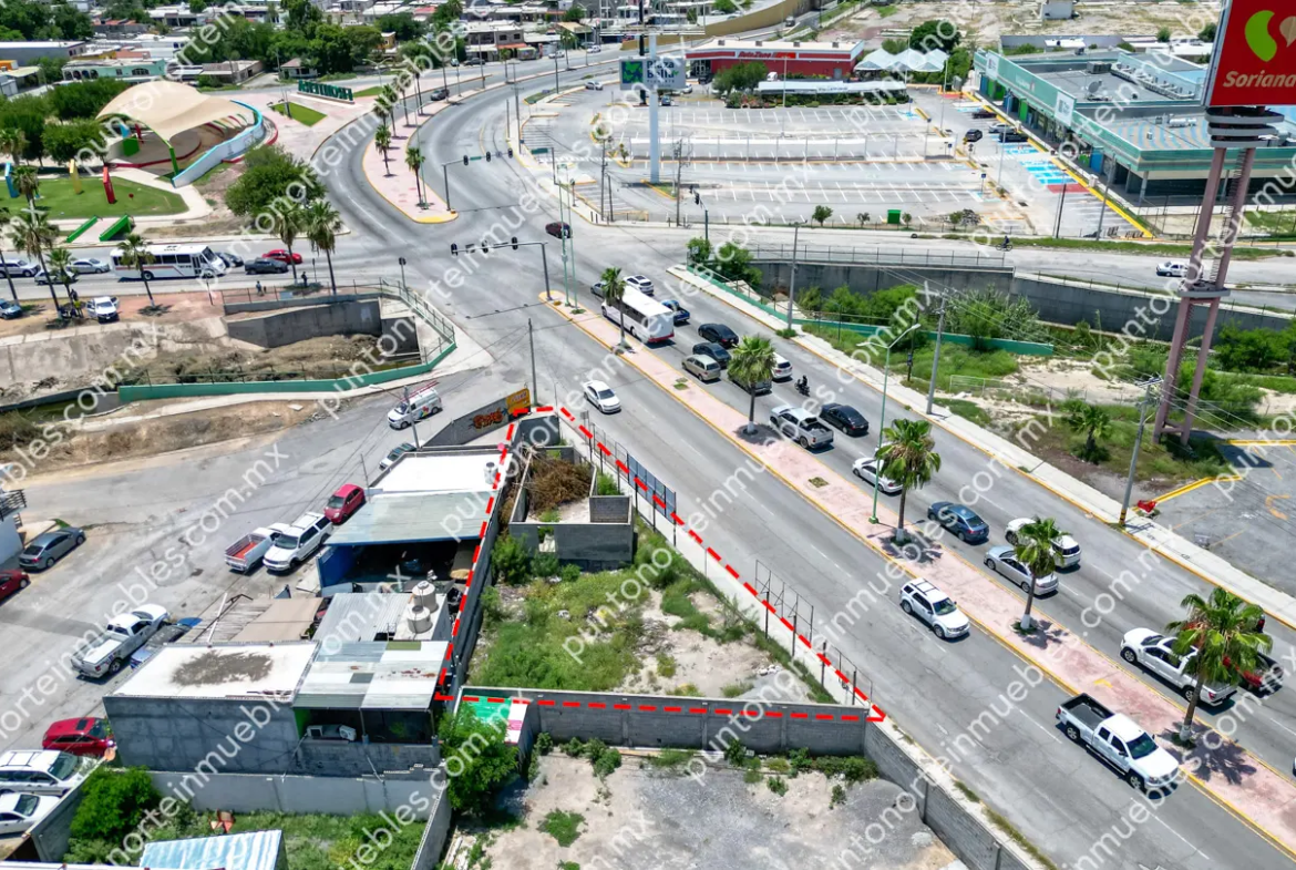 Venta Terreno Comercial de 400m2 con 36m de frente, sobre Blvd Ejercito Nacional frente Soriana Frontera y Telcel