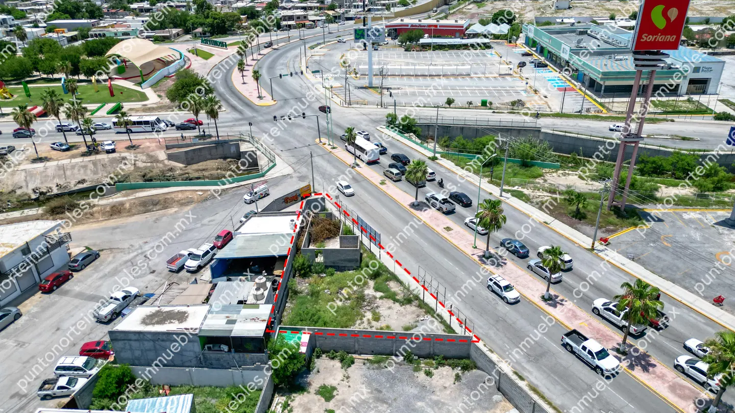 Venta Terreno Comercial de 400m2 con 36m de frente, sobre Blvd Ejercito Nacional frente Soriana Frontera y Telcel