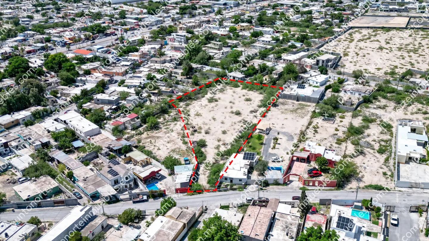 Terreno 4,760m2 Estancias frente mall 02 Venta de Terreno 4,760m2 Todos los Servicios a 230 metros de Blvd Pape frente a Mall