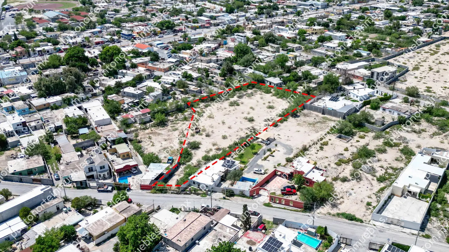 Terreno 4,760m2 Estancias frente mall 03 Venta de Terreno 4,760m2 Todos los Servicios a 230 metros de Blvd Pape frente a Mall