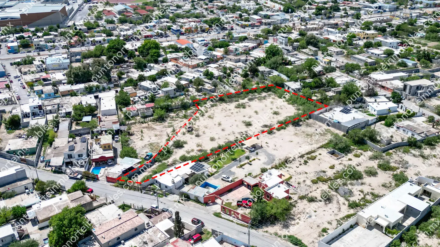 Terreno 4,760m2 Estancias frente mall 04 Venta de Terreno 4,760m2 Todos los Servicios a 230 metros de Blvd Pape frente a Mall