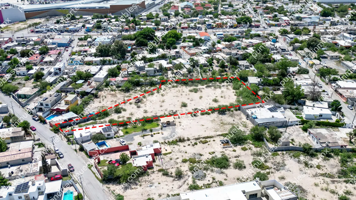 Terreno 4,760m2 Estancias frente mall 06 Venta de Terreno 4,760m2 Todos los Servicios a 230 metros de Blvd Pape frente a Mall