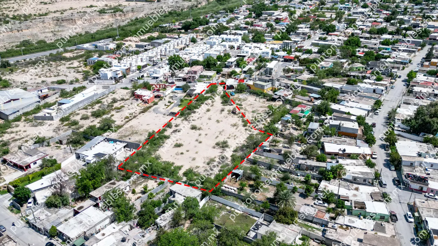 Terreno 4,760m2 Estancias frente mall 13 Venta de Terreno 4,760m2 Todos los Servicios a 230 metros de Blvd Pape frente a Mall