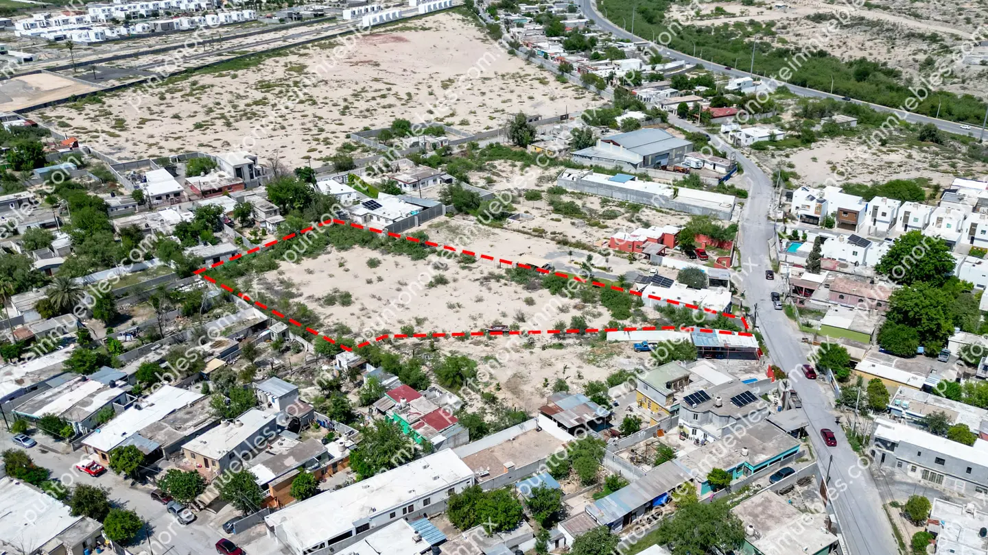 Terreno 4,760m2 Estancias frente mall 18 Venta de Terreno 4,760m2 Todos los Servicios a 230 metros de Blvd Pape frente a Mall