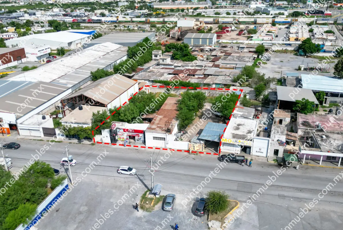 En Venta Terreno Comercial de 1,560m2 frente a Gasolinera y Merco Sierrita