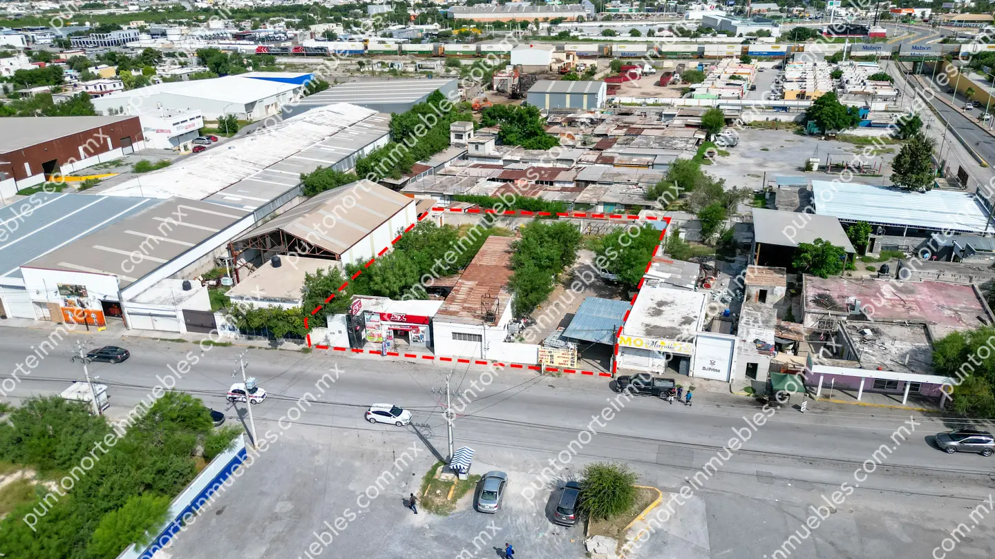 Terreno 1 ,560m2 Col Morelos, Frontera 04 En Venta Terreno Comercial de 1,560m2 frente a Gasolinera y Merco Sierrita