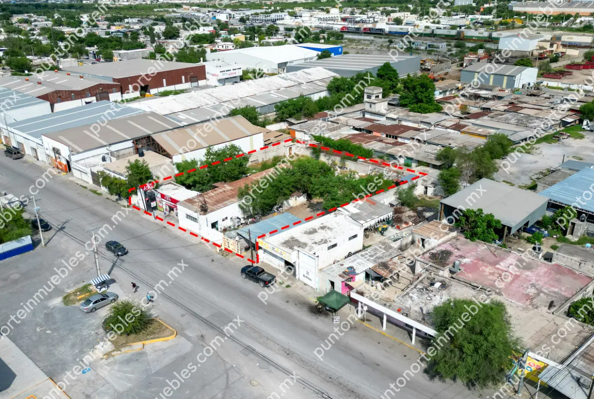 En Venta Terreno Comercial de 1,560m2 frente a Gasolinera y Merco Sierrita