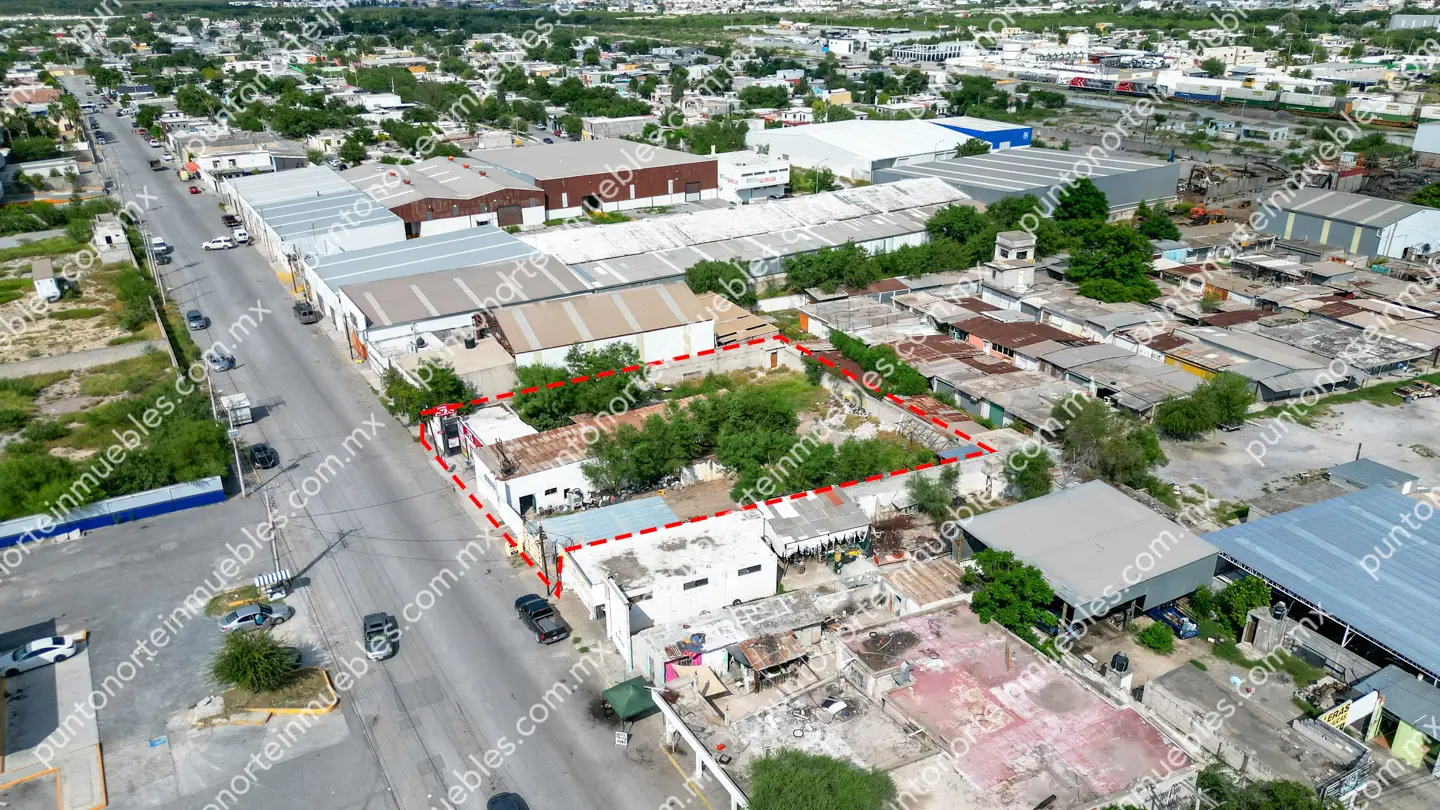 Terreno 1 ,560m2 Col Morelos, Frontera 07 En Venta Terreno Comercial de 1,560m2 frente a Gasolinera y Merco Sierrita
