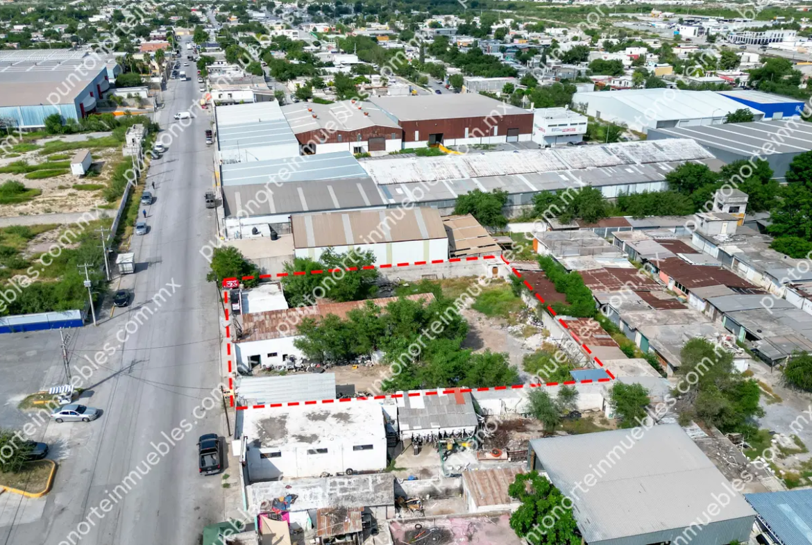 En Venta Terreno Comercial de 1,560m2 frente a Gasolinera y Merco Sierrita