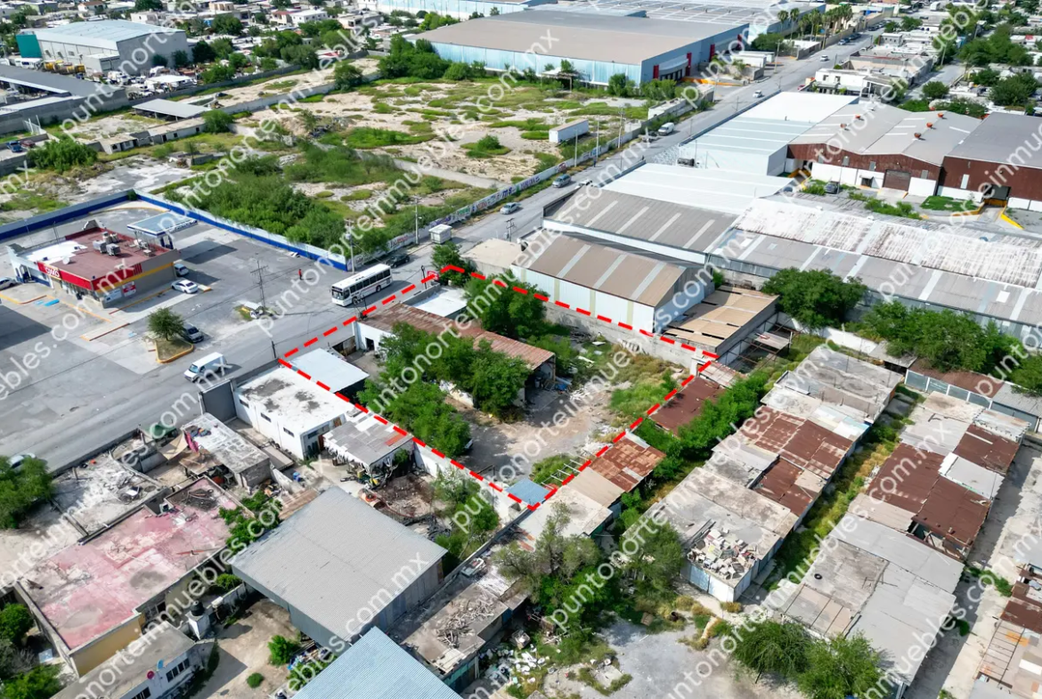 En Venta Terreno Comercial de 1,560m2 frente a Gasolinera y Merco Sierrita