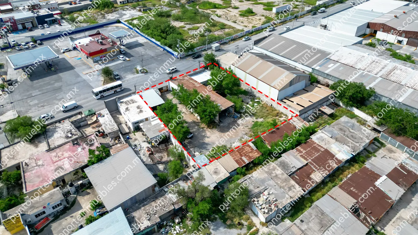 Terreno 1 ,560m2 Col Morelos, Frontera 11 En Venta Terreno Comercial de 1,560m2 frente a Gasolinera y Merco Sierrita