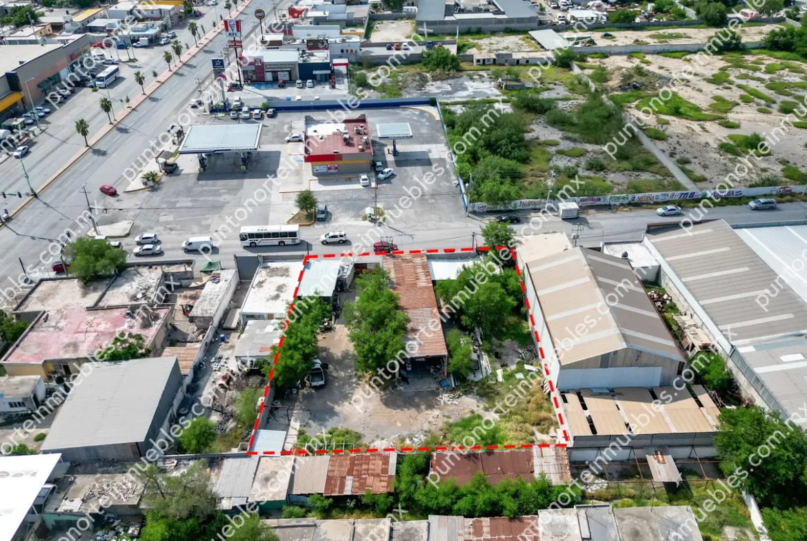 En Venta Terreno Comercial de 1,560m2 frente a Gasolinera y Merco Sierrita