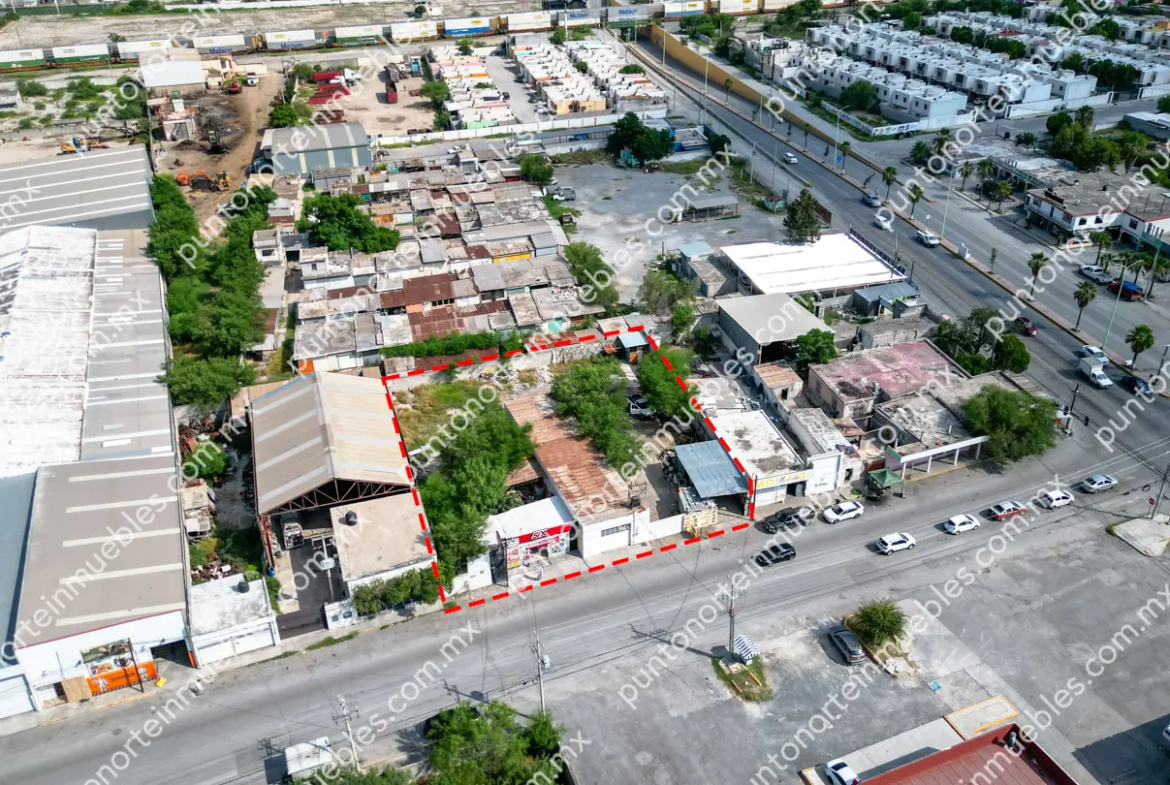 En Venta Terreno Comercial de 1,560m2 frente a Gasolinera y Merco Sierrita