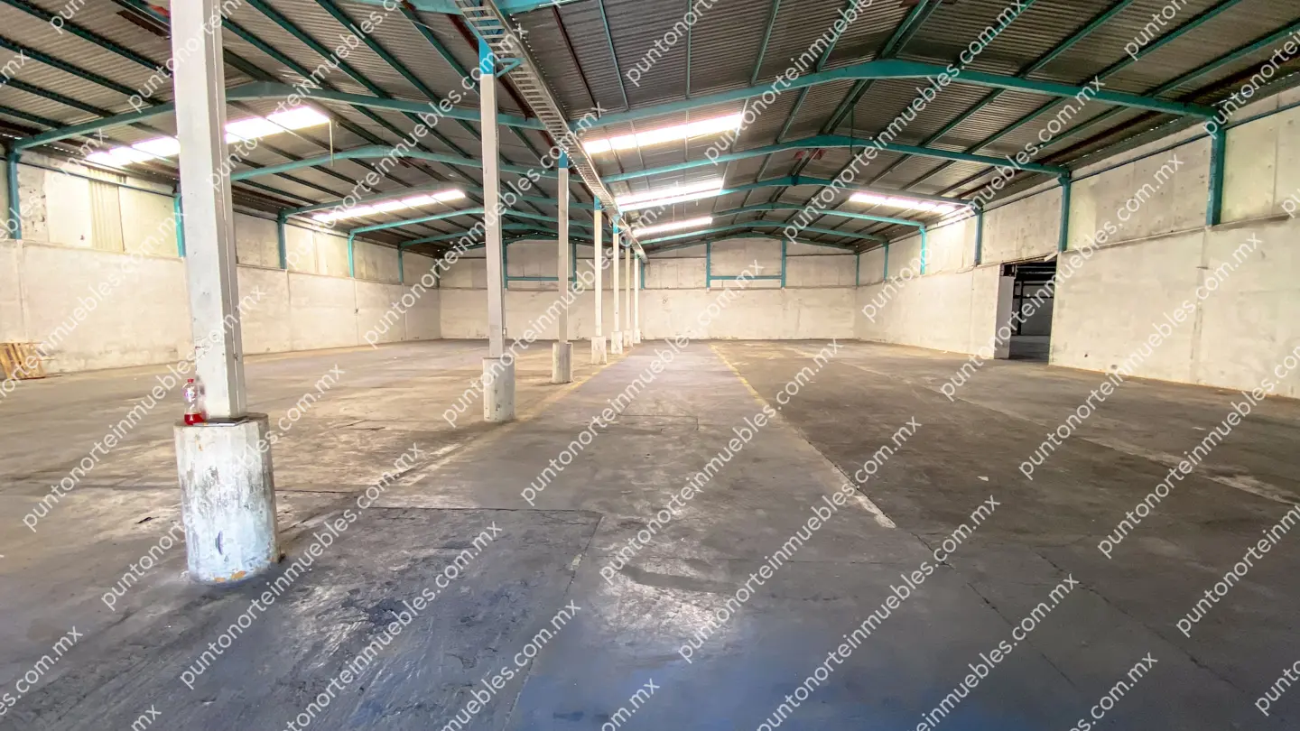 Renta Nave Industrial 1,196m2 Techados dentro de mancha urbana en Col. Sierrita en Frontera, Coahuila