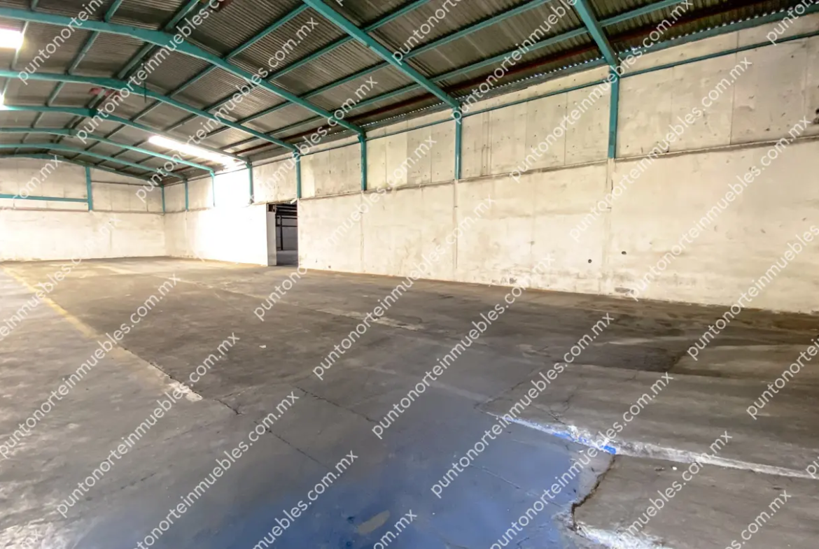 Renta Nave Industrial 1,196m2 Techados dentro de mancha urbana en Col. Sierrita en Frontera, Coahuila