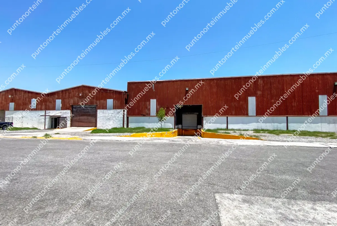 Renta Nave Industrial 1,840m2 Techados dentro de mancha urbana en Col. Sierrita en Frontera, Coahuila
