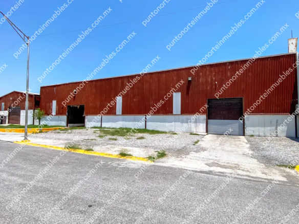 Renta Nave Industrial 1,840m2 Techados dentro de mancha urbana en Col. Sierrita en Frontera, Coahuila
