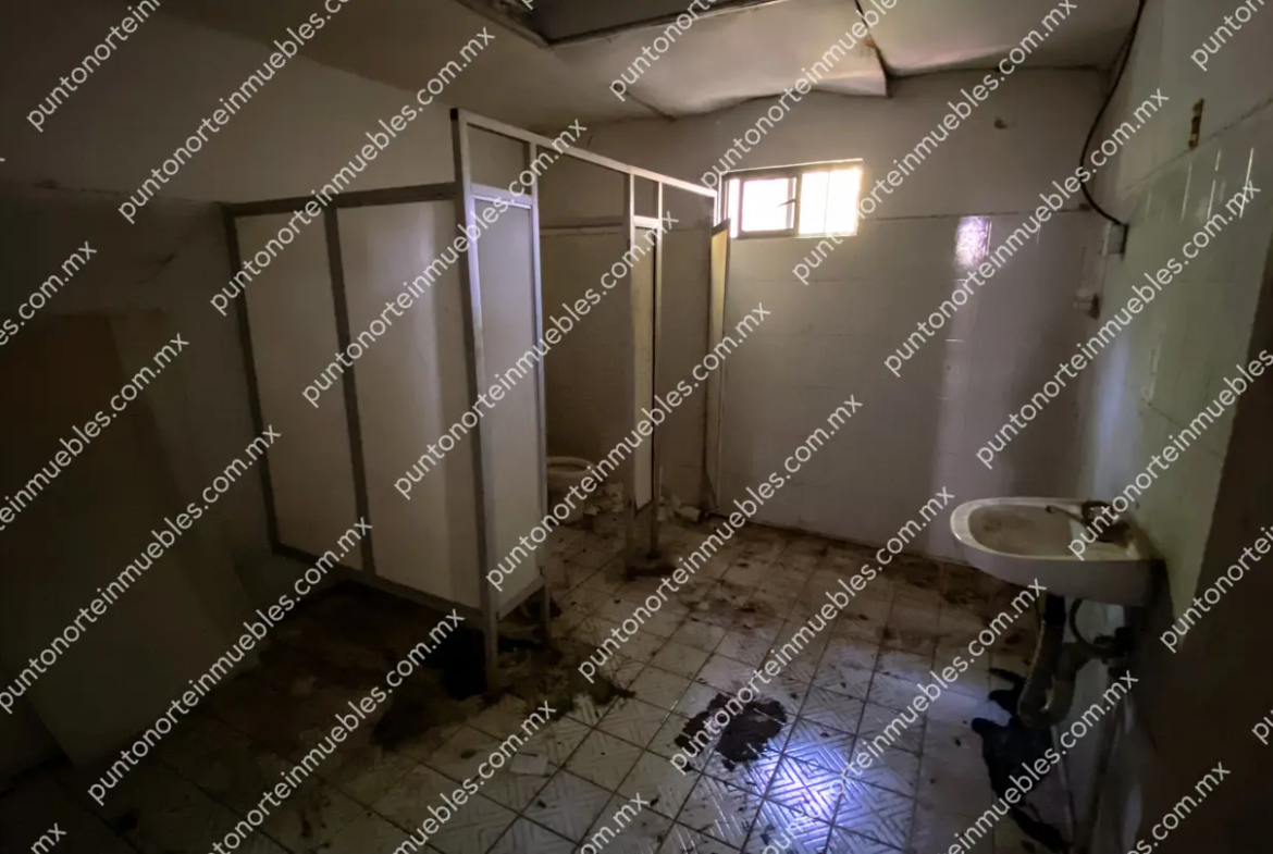 Renta Nave Industrial 1,840m2 Techados dentro de mancha urbana en Col. Sierrita en Frontera, Coahuila