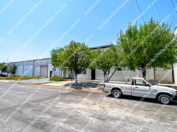 Renta Nave Industrial 2,843m2 Techados dentro de mancha urbana en Col. Sierrita en Frontera, Coahuila