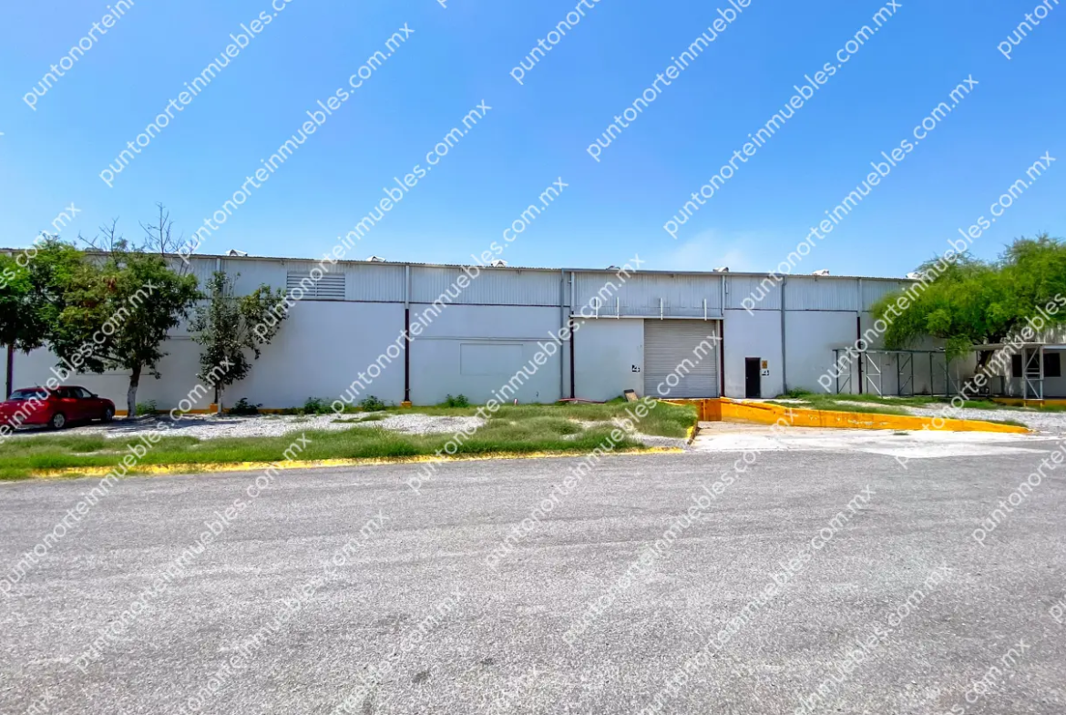 Renta Nave Industrial 2,843m2 Techados dentro de mancha urbana en Col. Sierrita en Frontera, Coahuila