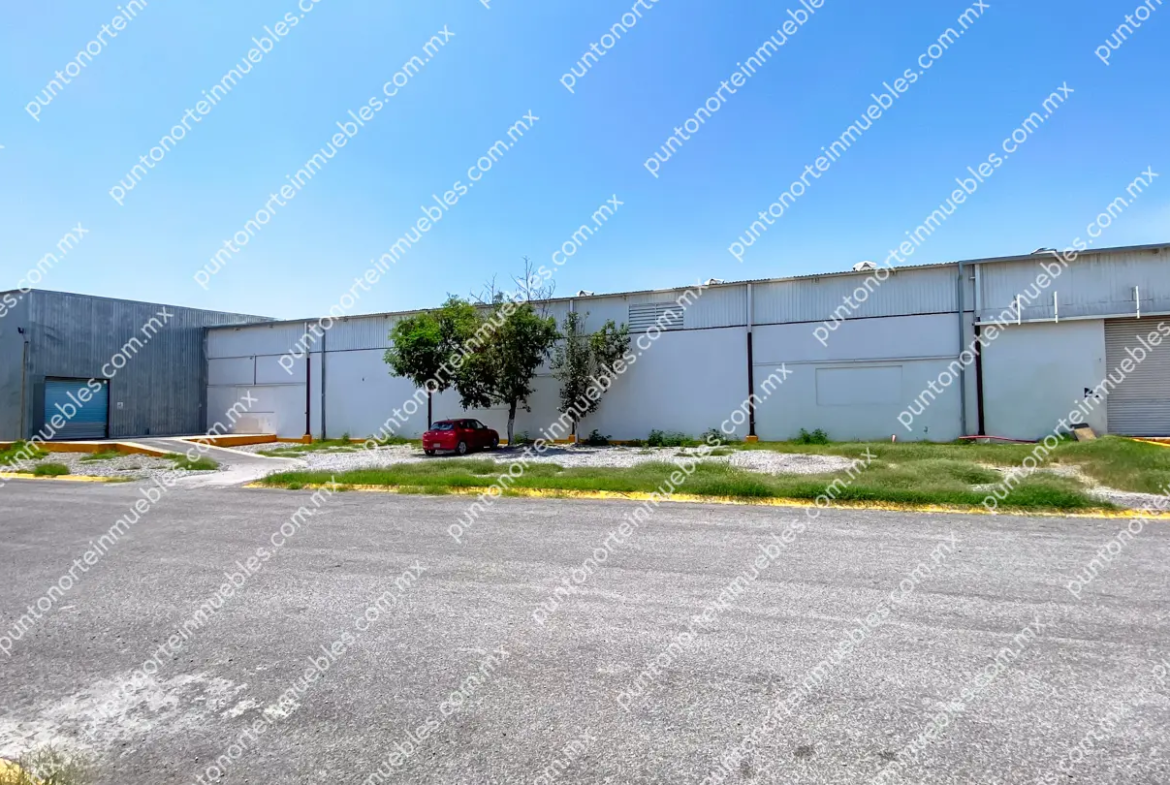Renta Nave Industrial 2,843m2 Techados dentro de mancha urbana en Col. Sierrita en Frontera, Coahuila